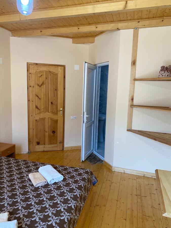 Sana Guest House Mestia Luaran gambar