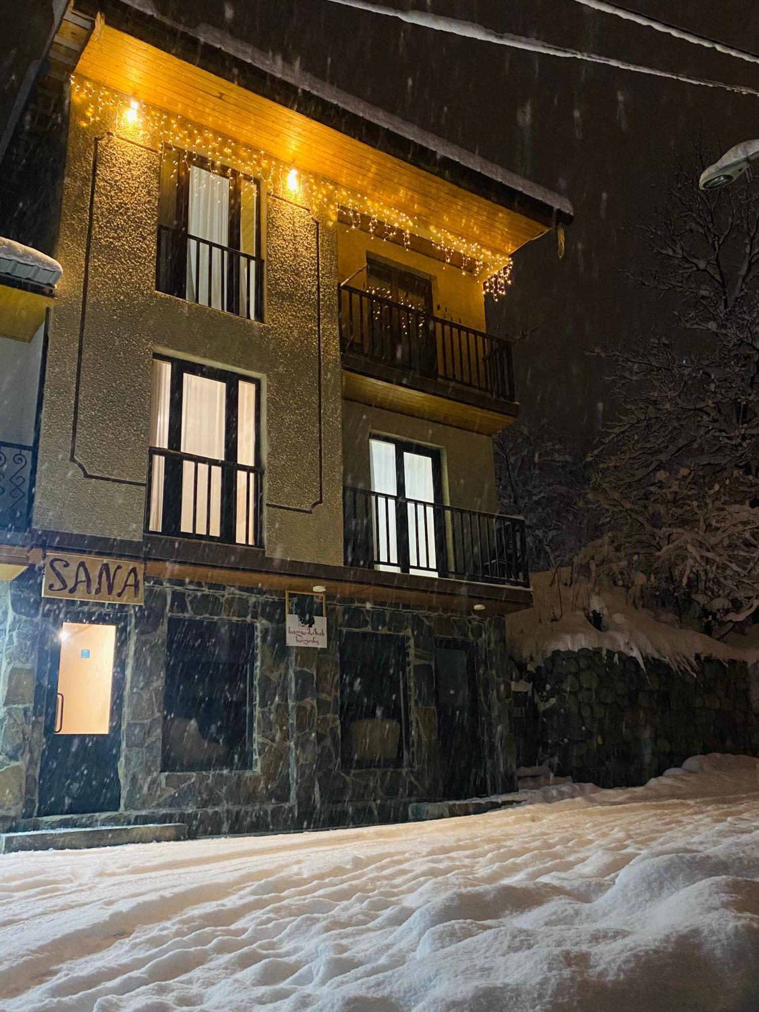 Sana Guest House Mestia Luaran gambar