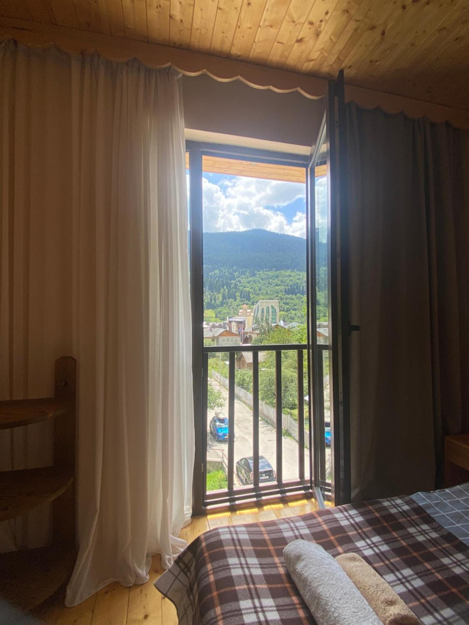Sana Guest House Mestia Luaran gambar