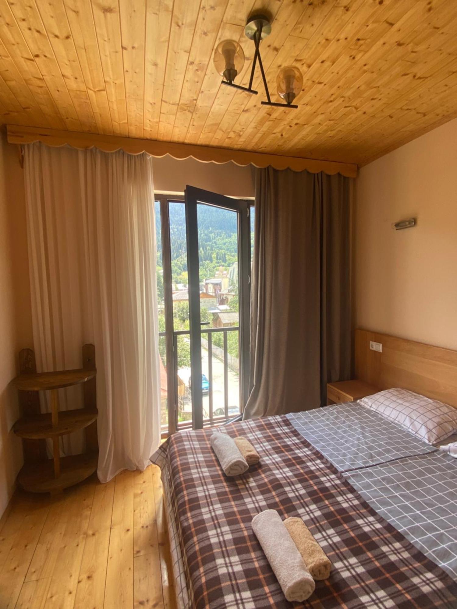 Sana Guest House Mestia Luaran gambar