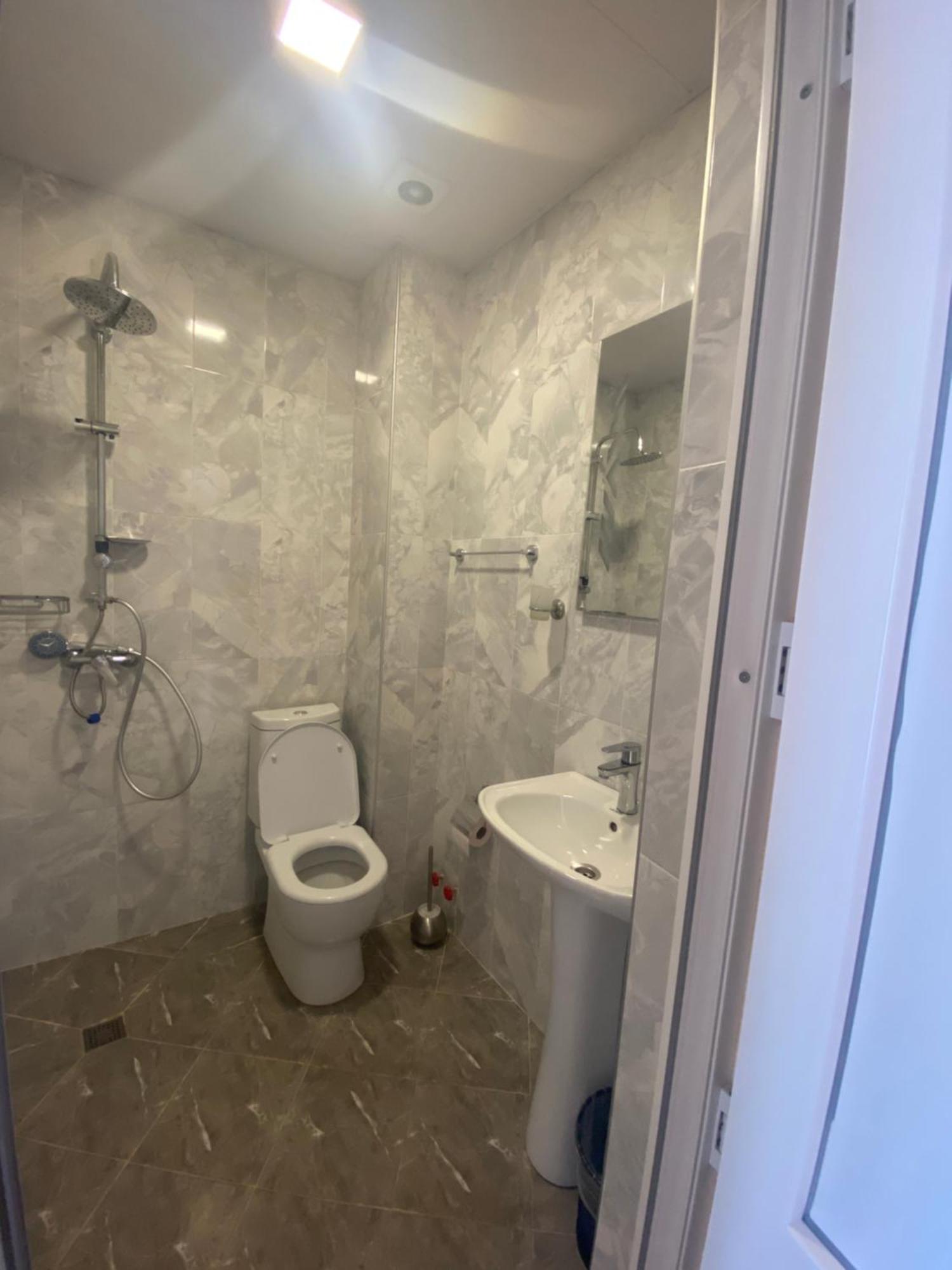 Sana Guest House Mestia Luaran gambar